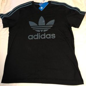 Adidas T-Shirt